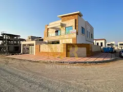 Villa à vendre à Ajman à un prix exceptionnel. Emplacement idéal. Propriété en pleine proprié