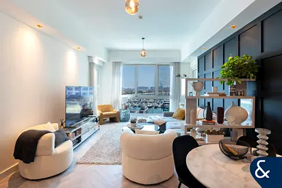 Exclusive | Fully Upgraded | VOT | 3 Beds