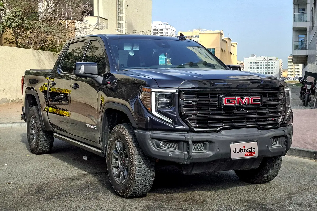 GMC Sierra 2024 — photo 1 of 16