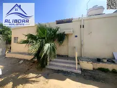 🏡 Traditional House for Sale – Al Rashidiya | Ajman 📍 Location: Al Rashidiya – Ajman 🔹 