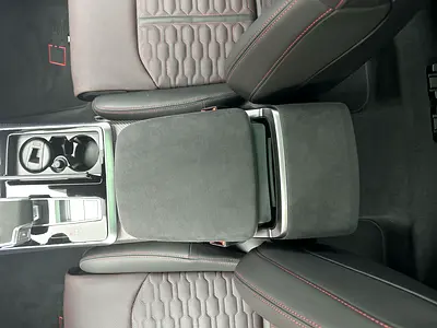 صورة مصغرة 9 لـ 2025 AUDI RS Q8