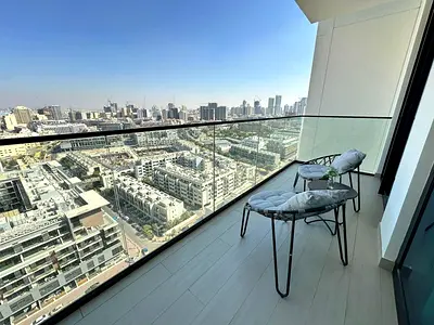 مفروش بالكامل / إطلالة مفتوحة / طابق مرتفع