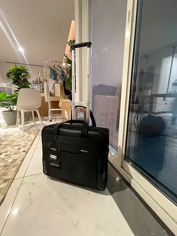 BRAND NEW STILL IN ORIGINAL PACKAGING | Black SAMSONITE Business bag