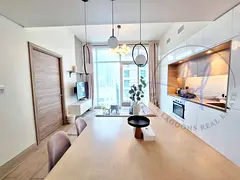 Sunlit Apt | Close to metro | Modernized | Vacant