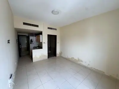 للإيجار استديو مساحه كبيره  النعميه2 قريب من شارع الكويت