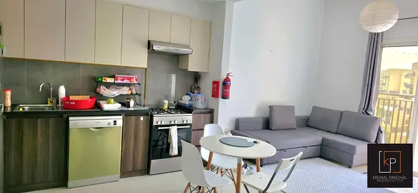 شقة بغرفة نوم واحدة | شرفة | إطلالات على المسبح والفناء | الرمث 09 رمرام