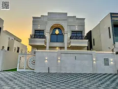 Classic villa, price inclusive of registration and ownership fees, on the main street, ready to move