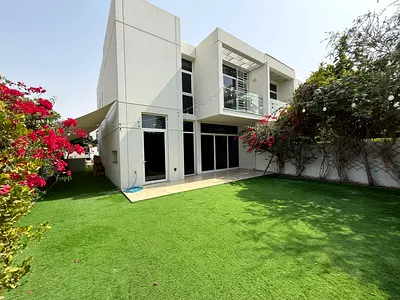 Vacant | Corner | Single Row | Exclusive Listing