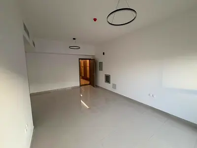 A spacious and comfortable one-bedroom apartment, first occupancy, in a very vibrant location near the Chinese market.