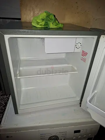 Mini Refrigerator - Compact and Efficient
