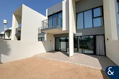 Iris Style | Golden Beach Access | Single Row