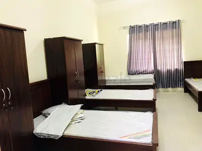 KERALA TAMIL (INDIA) EXECUTIVE BED SPACE FOR MALE SINGLE BED AT DISCOVERY GARDENS NEAR GARDEN METRO