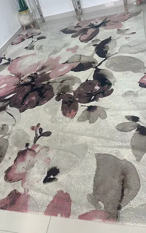Elegant Floral Area Rug