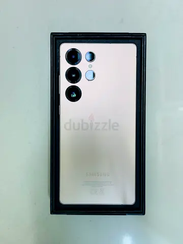 Samsung Galaxy S25 Ultra - Like New, Complete Set