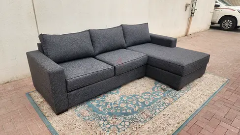 Color  Finish – Stylish grey upholstery that blends seamlessly with modern and contemporary interi