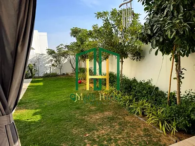 Personal Used | Upgraded Landscape |Luxurious Unit