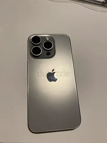 iPhone 15 pro natural titanium