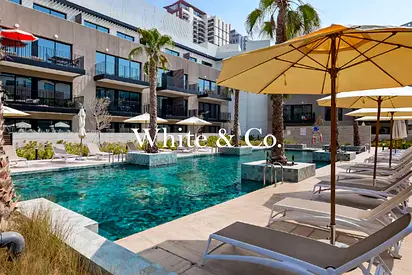 Multiple Cheques | Pool View | Ellington