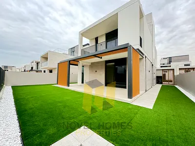 Luxury | Single row | Landscaped Villa