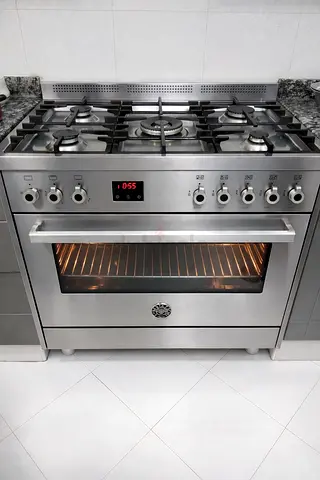 BARTAZONI 5 Burner Full Gas Cooker Range. Latest Model oven With Fan. Made Italy