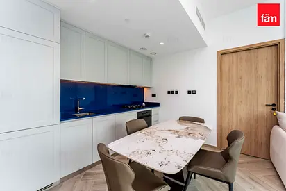 For Rent 1 Bd High Floor Vacant