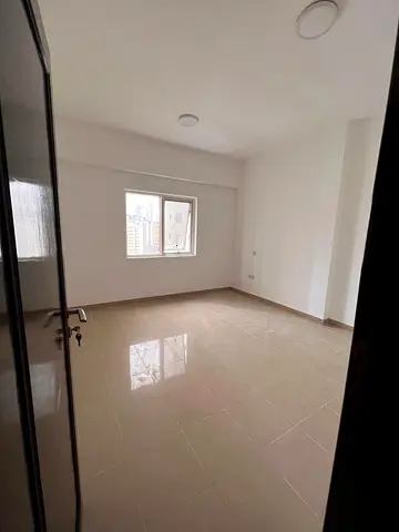 For rent in Al Nahda: 2BR + hall, open kitchen, comfortable layout, prime location near Dubai exit and all services. 🏡✨