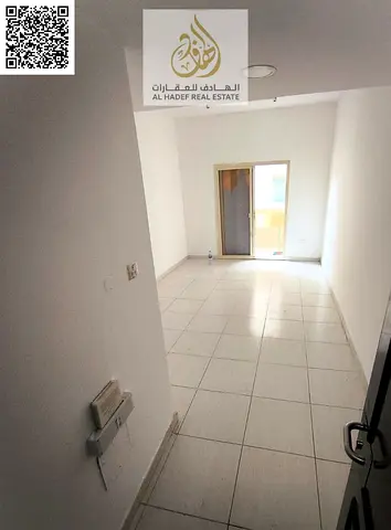 شقة غرفة وصالة واسعة بتكييف مركزي للإيجار السنوي في شارع الملك فيصل – عجمان