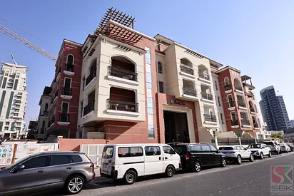 One Month Rent Free-Studio Flat Available