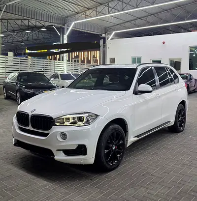 للبيع BMW X5 خليجي موديل 2015 بحالة ممتازه V6 فل مواصفات مالك اول بدون حوادث ماشي 194 الف كيلو مسرفس