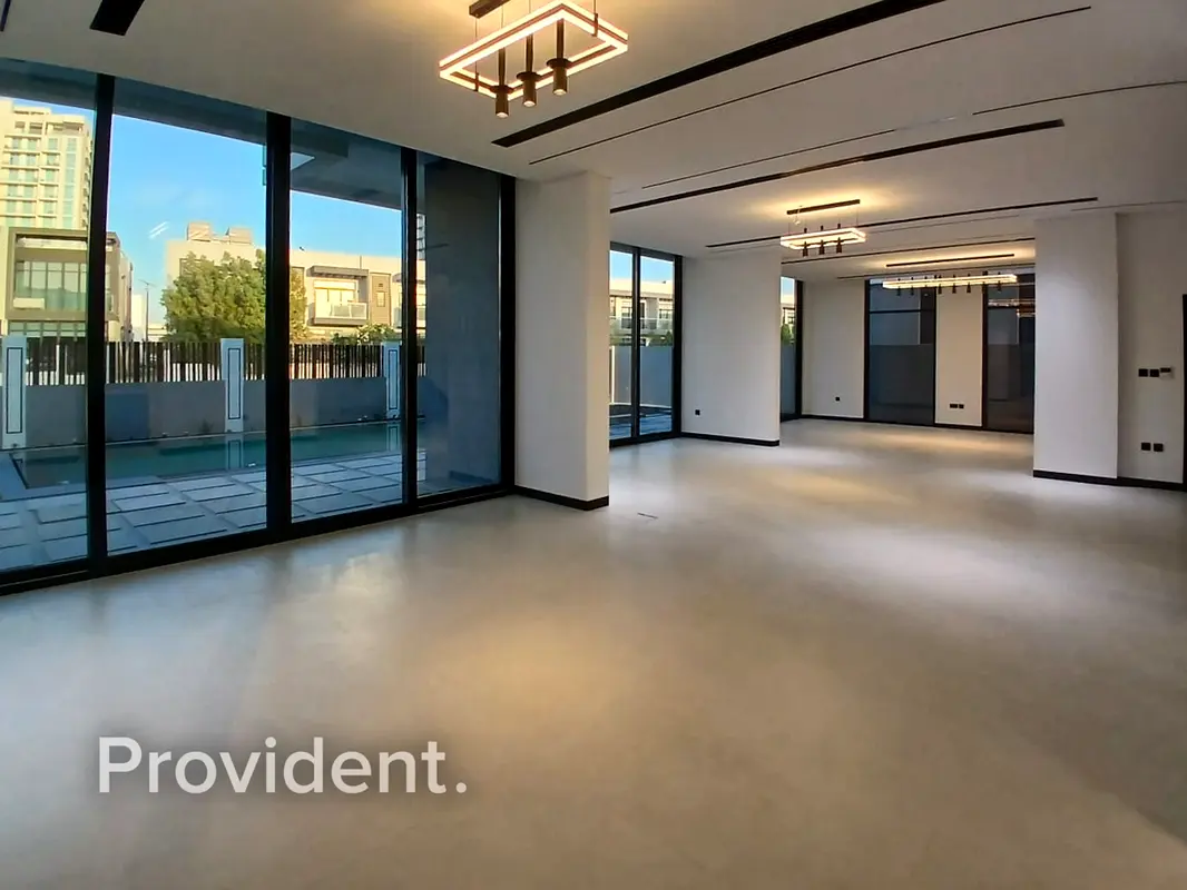 Brand New | Contemporary Living | Single Row