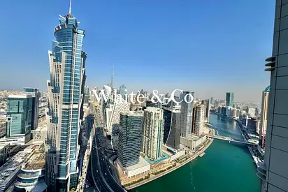 Luxury Apartment | Spacious | Canal view