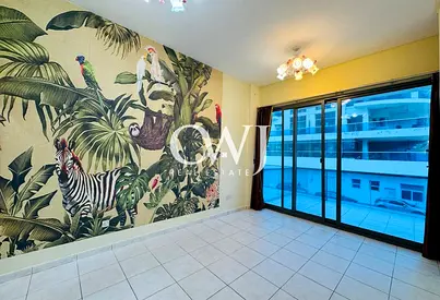 Next to Metro | Bright | Spacious | Vacant
