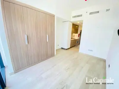 FIRST TENANT | READY TO MOVE | COMMUNITY VIEW