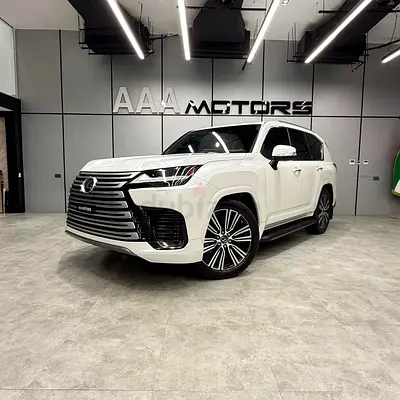 2023 Lexus LX 600 Signature - GCC Specs - Like New