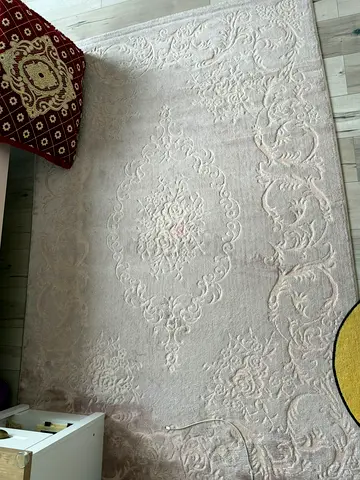 Small mid carpet