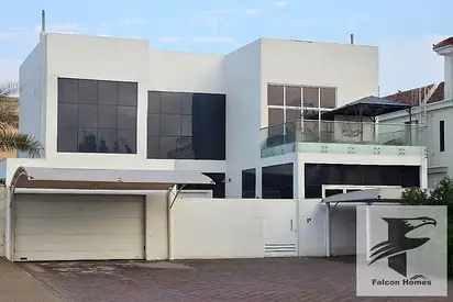 Modern Fully Furnished 5BR Villa | Prime Location