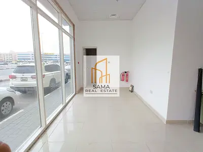 Big shop with Bathroom Frant off malhia road only 25k muwaileh