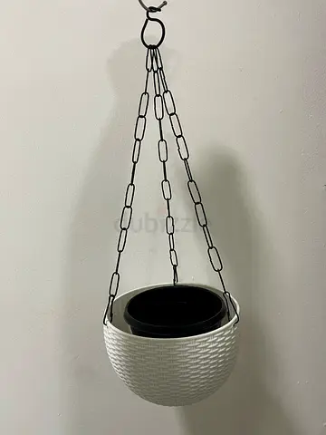 Woven design white hanging planter