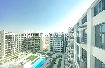 استوديو مفروش | إطلالات على المسبح والمدينة | شرفة | ليفا تاون سكوير