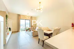 Big Layout | Luxury Living | Walk to Metro