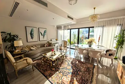 Single Row | Vacant | Landscaped