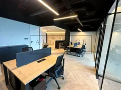 2 partitions | Pantry | Ready | Furnished