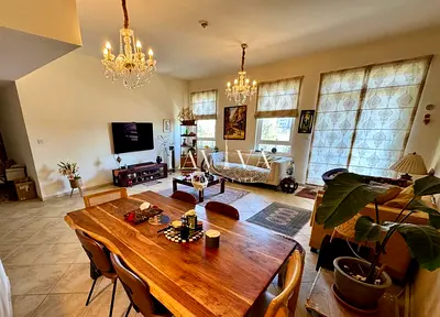 AVAILABLE ON 1ST MAY | UPGRADED KITCHEN | PARK FACING | STORAGE | AMAZING COMMUNITY