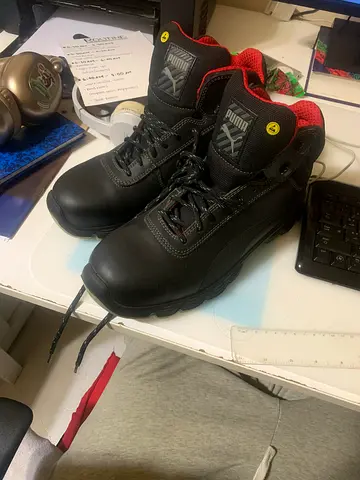 URGENT SELLING Puma Original safety boots