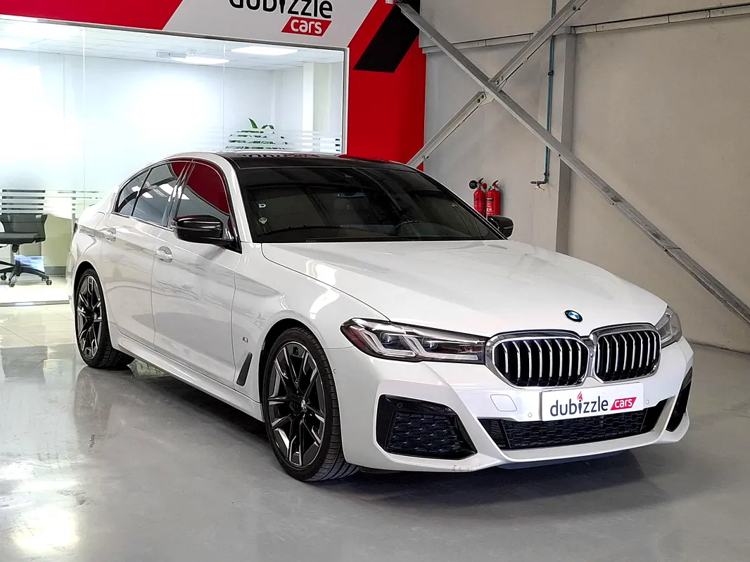 BMW 5-Series 2021 — photo 1 of 15