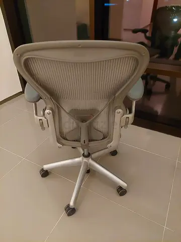 .Herman Miller Aeron Classic Chair PostureFit Back Support Size B Silver