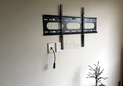 Handyman Services , TV Wall Mount, Kitchen Fume Sucker ,furniture Assemble – Abu Dhabi Reem Island,