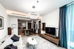 Prime location | Pool view | Flexible furnishing