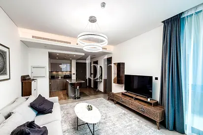 Prime location | Pool view | Flexible furnishing