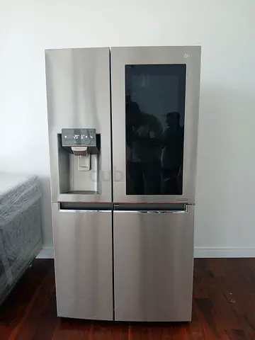 Free delivery LG instavew model Refrigerator with Ice and Water Dispenser